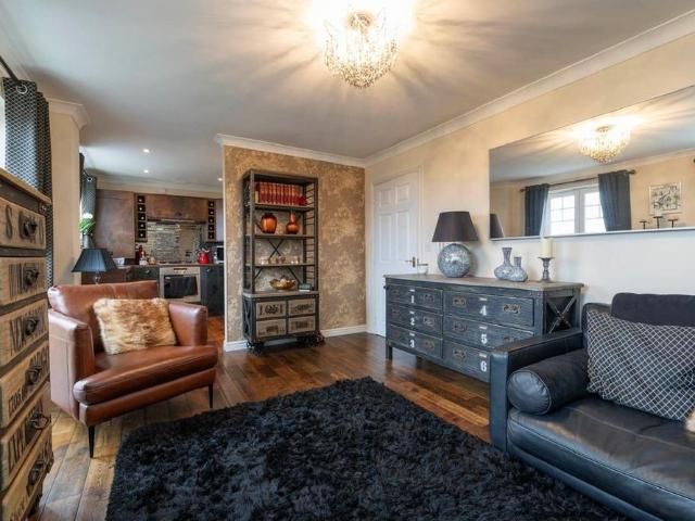 Apartment for rent in Bishop Cuthbert, Hart Station