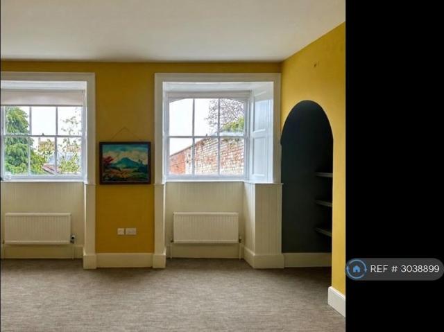 Room for rent in City Centre, Feckenham