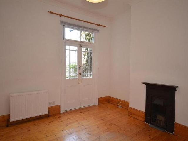Apartment for rent in Colney Hatch, Greater London