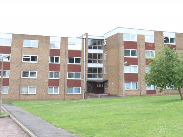 Flat for rent in Spring Park, Luton