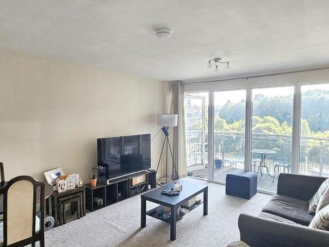 Apartment for rent in Castle Quarter, Falcon Lodge