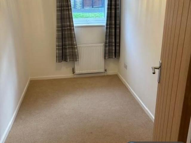 Apartment for rent in Redhill, Reigate and Banstead