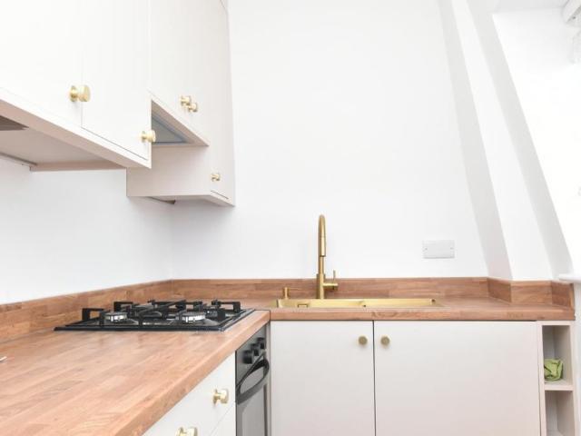 Apartment for rent in Lane, Greater London