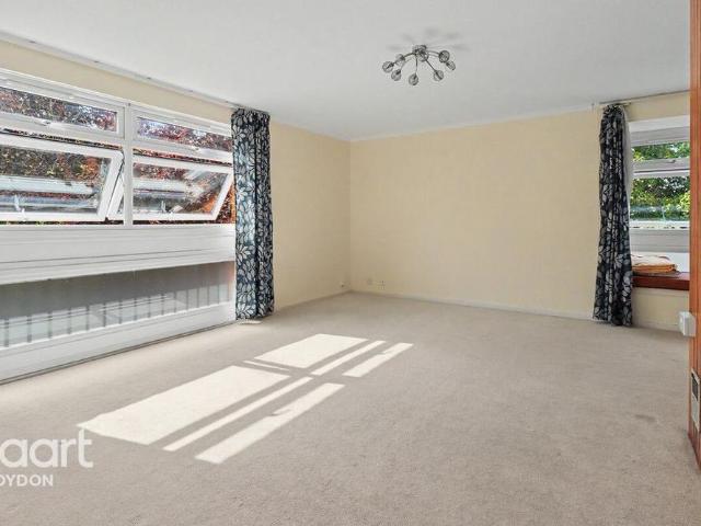 Apartment for rent in London Borough of Croydon, Addiscombe