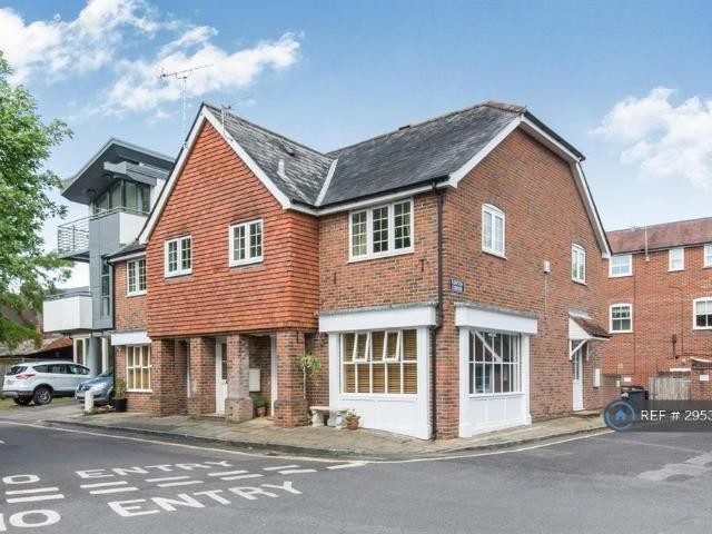 Flat for rent in Barton Stacey, Hampshire