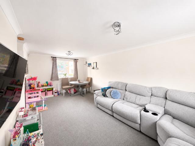 Apartment for rent in Rogerstone, Wales