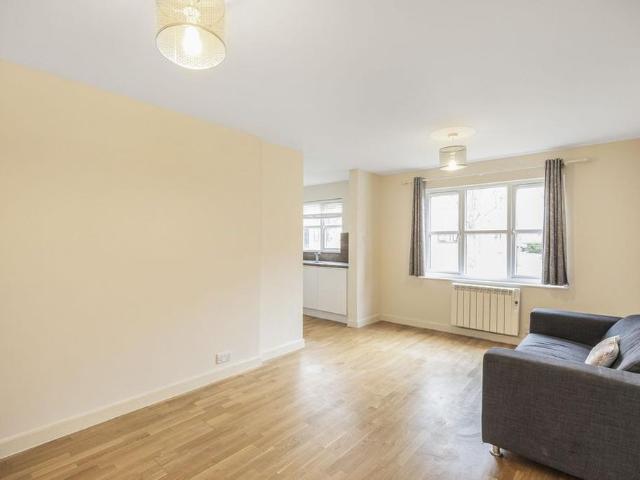 Apartment for rent in Sudbury, Greater London