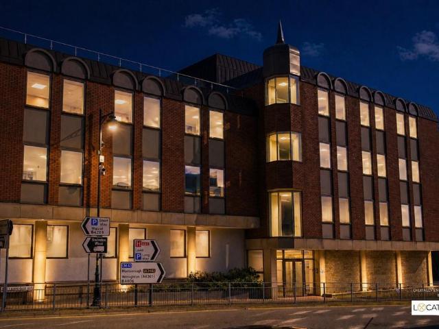Flat for rent in Lakeside, Rodbourne