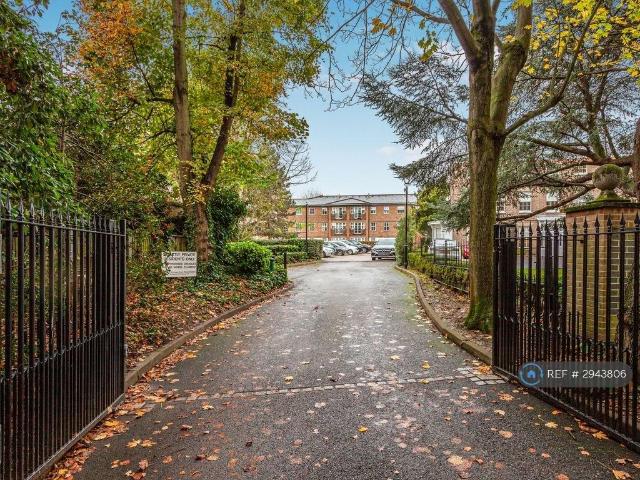 Flat for rent in South Woodford, Greater London