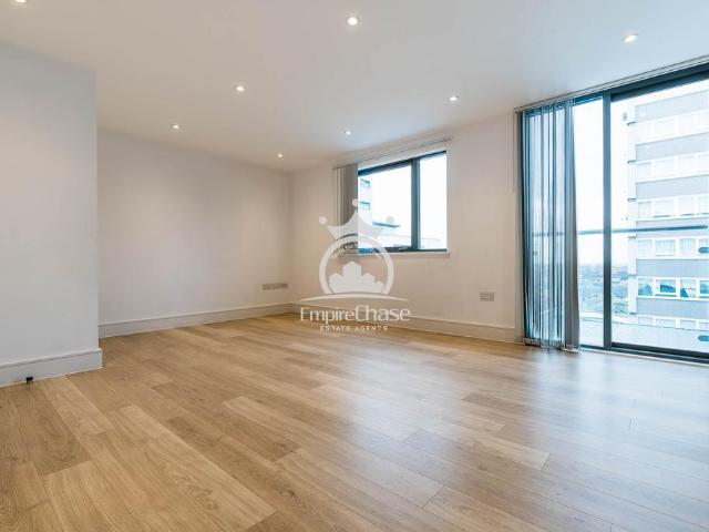 Flat for rent in Sudbury, Greater London