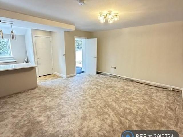 Apartment for rent in Hipperholme, West Yorkshire