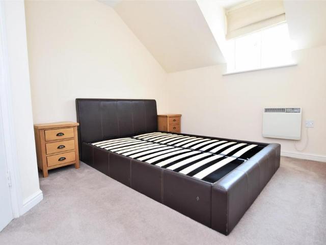 Flat for rent in Thames View, Greater London