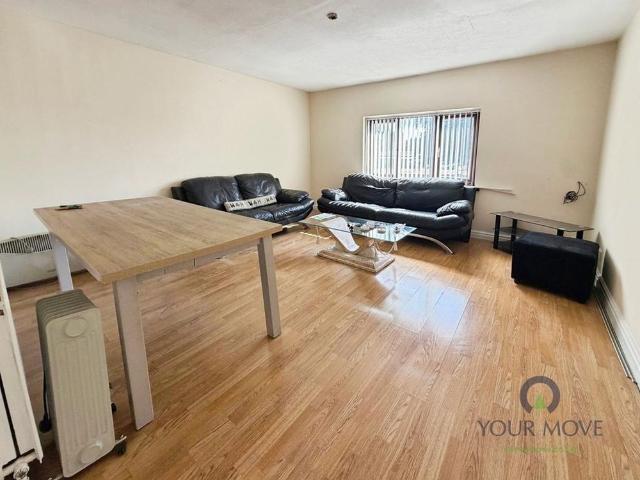 Apartment for rent in Dixons Green, West Midlands