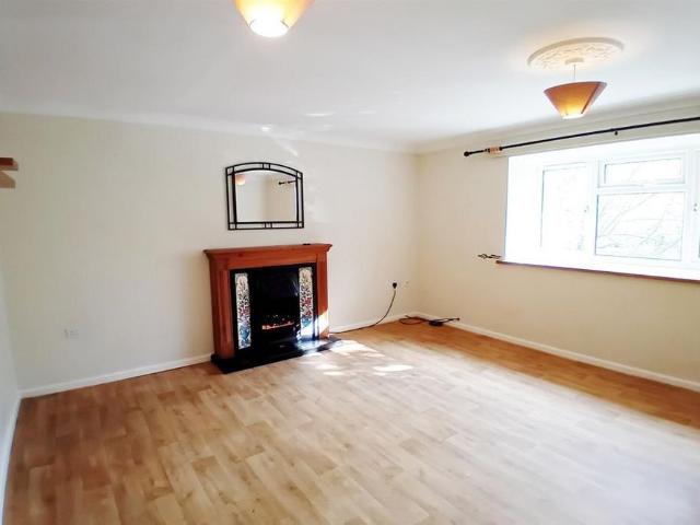 Apartment for rent in Sixpenny Handley and Pentridge, Sixpenny Handley