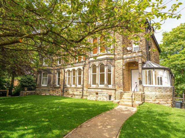 Flat for rent in Low Harrogate, Harrogate