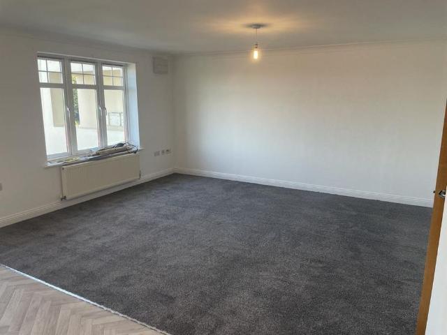 Apartment for rent in Brandis Corner, Devon