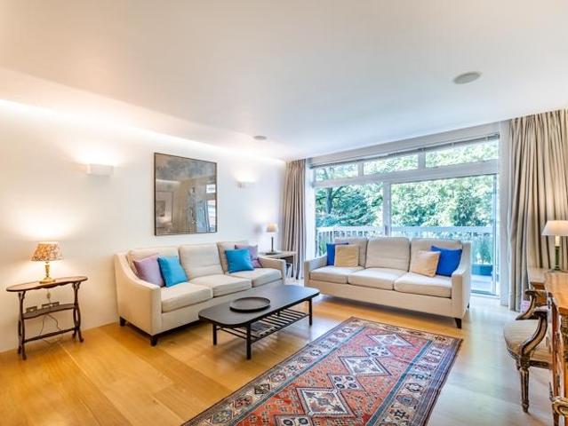 Flat for rent in Chelsea, Greater London