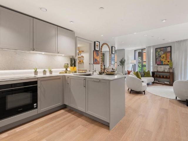 Flat for rent in St. John's Wood, Greater London