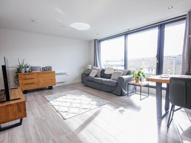 Apartment for rent in Lakenham, East Bank