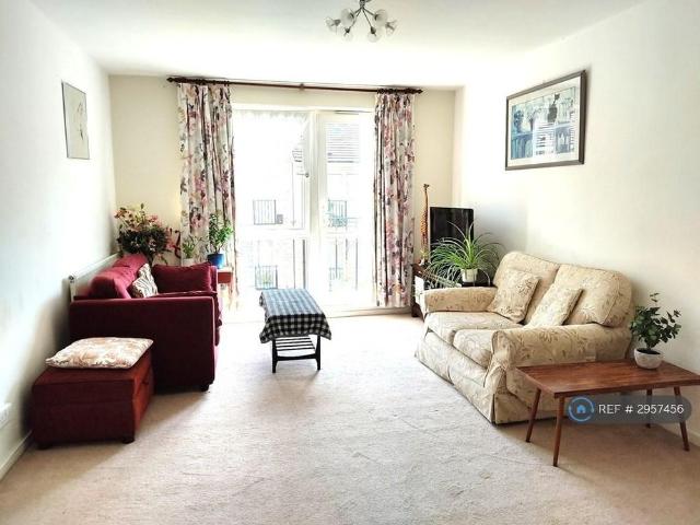 Apartment for rent in Chalk Farm, Greater London