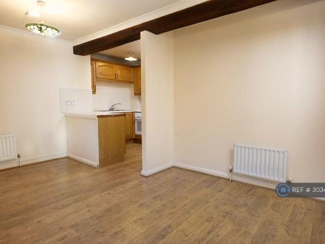 Apartment for rent in Lewes, Iford