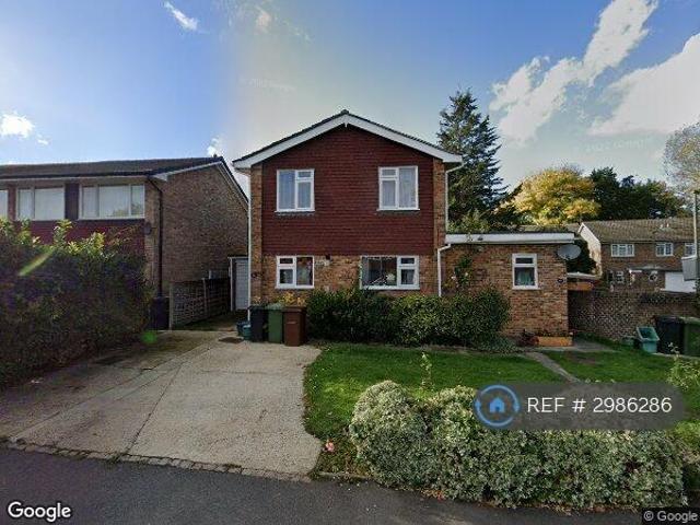 Flat for rent in Woodcote, Epsom