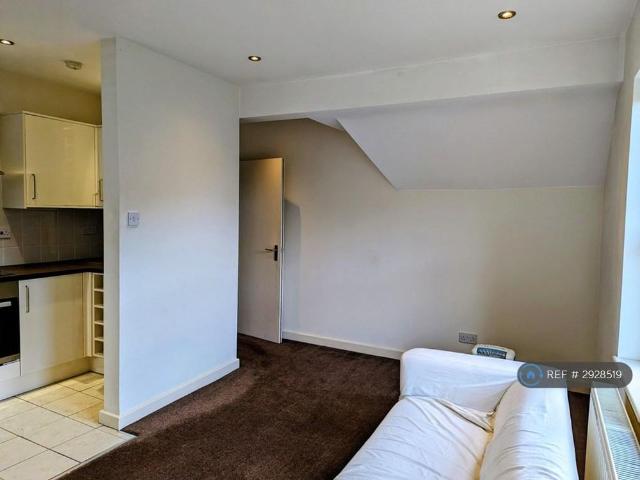 Apartment for rent in Falcon Lodge, Wales