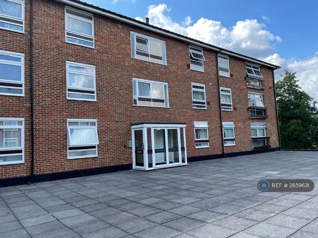 Flat for rent in London Borough of Croydon, Addiscombe