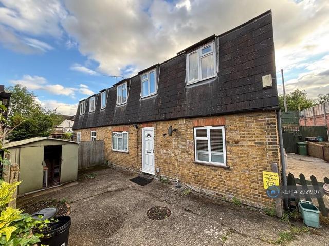 Flat for rent in Greater London