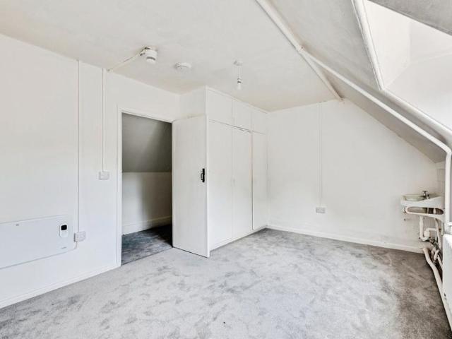 Apartment for rent in Berrick Salome, Oxfordshire