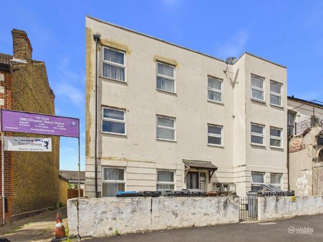 Flat for rent in London Borough of Croydon, Thornton Heath