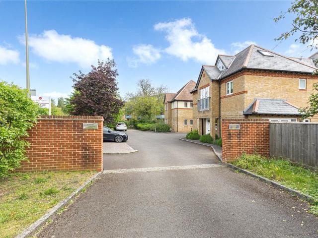 Flat for rent in The Slade, Oxfordshire