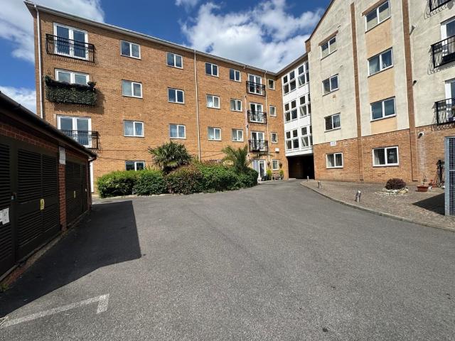 Apartment for rent in Cosham, Portsmouth