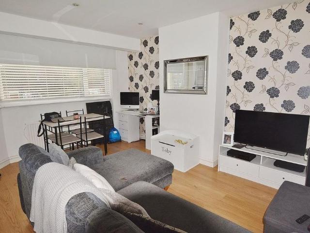 Apartment for rent in Bushey, Hertfordshire