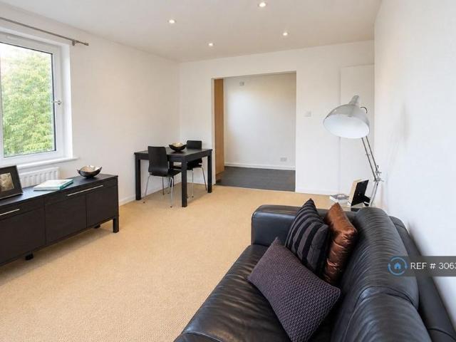Apartment for rent in London Borough of Tower Hamlets, Greater London