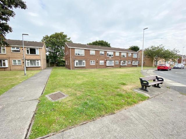 Flat for rent in Blackpool, Hawes Side