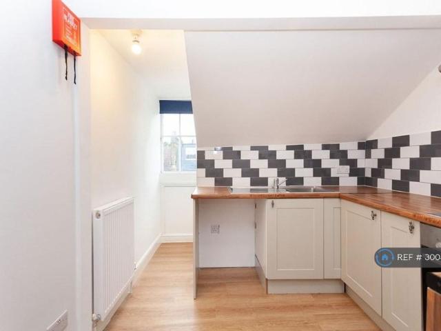 Apartment for rent in West Hackney, Upper Clapton