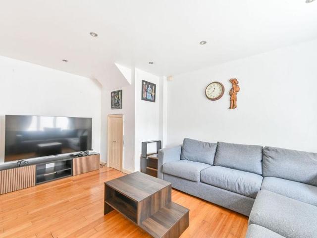 Apartment for rent in London Borough of Brent, Greater London