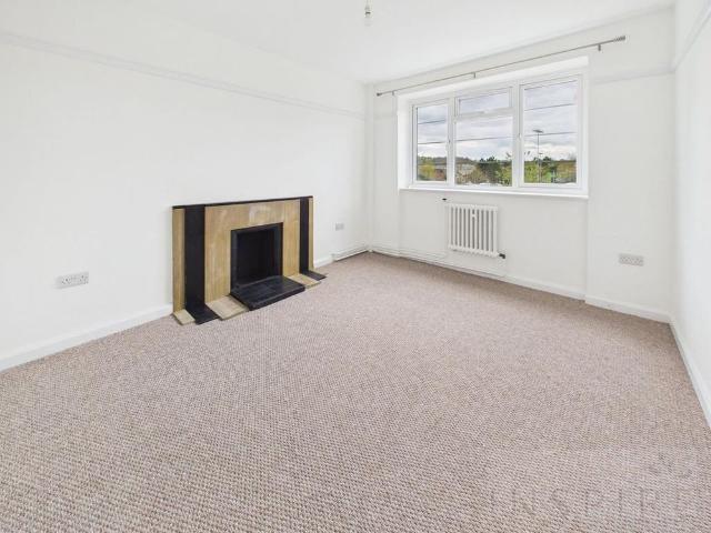 Apartment for rent in New Town, Horsham