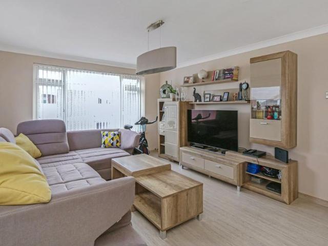 Apartment for rent in Highcliffe