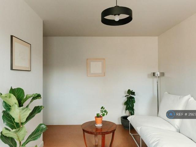 Flat for rent in Dulcote, Bath And North East Somerset