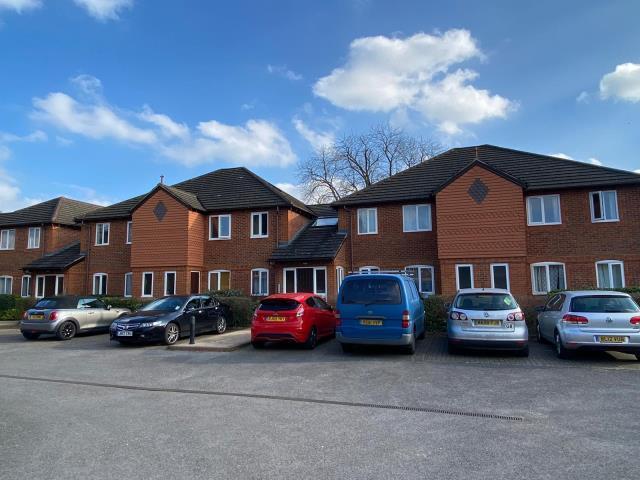 Flat for rent in Reading