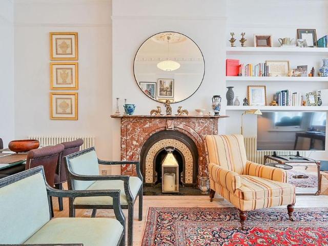 Apartment for rent in London Borough of Hammersmith and Fulham, Greater London