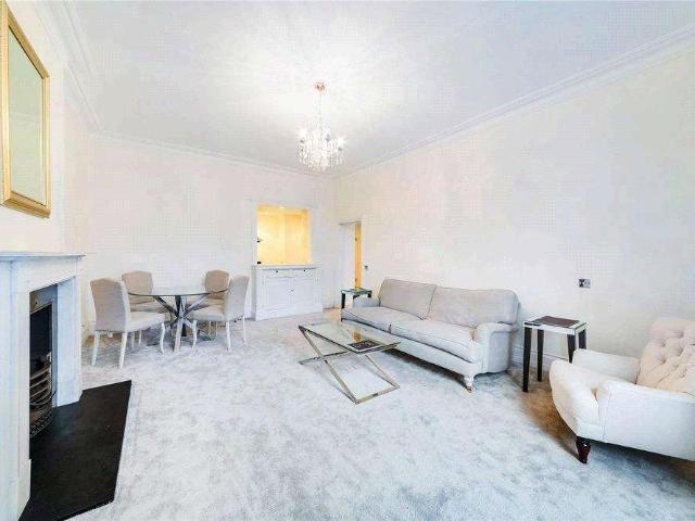 Flat for rent in Victoria, Greater London