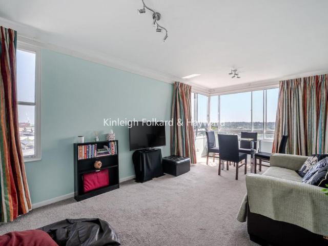 Flat for rent in Widmore, Greater London