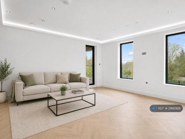 Apartment for rent in London Borough of Croydon, Sanderstead