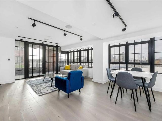 Apartment for rent in Bermondsey Village, Greater London