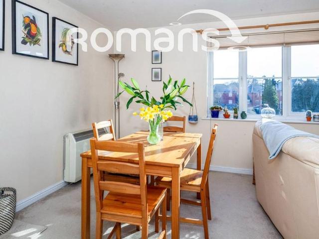 Apartment for rent in Slough