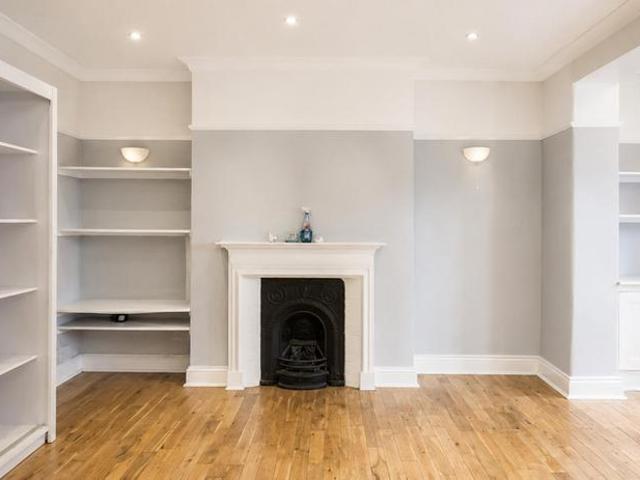 Apartment for rent in Highbury, Greater London