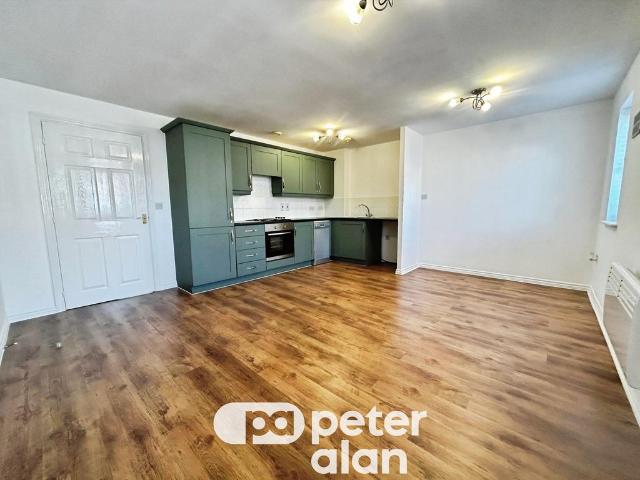 Flat for rent in Llanishen, Cardiff